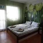 Tulips - For Travelers, Close To The Airport, Transport Possible Sofia