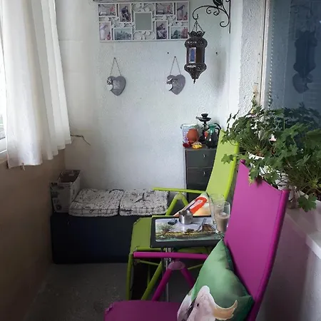 Privat bolig Tulips - For Travelers, Close To The Airport, Transport Possible